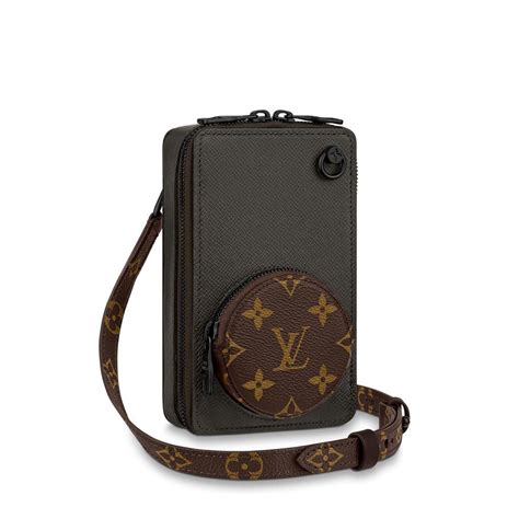 Louis Vuitton 2019 Monogram Phone Box .